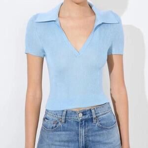 Alice + Olivia Martha V-Neck  Ribbed Polo Shirt – Women’s Size M, Light Blue